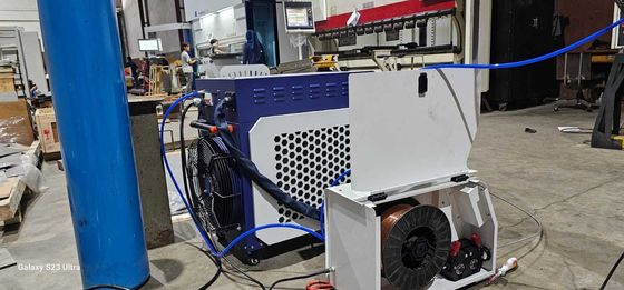 Raycus 1500W 2000W 3000W ручная лазерная сварочная машина с удобной системой управления